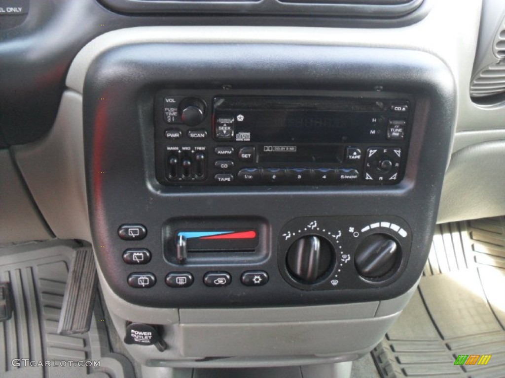 1999 Dodge Grand Caravan Standard Grand Caravan Model Controls Photo #52472207