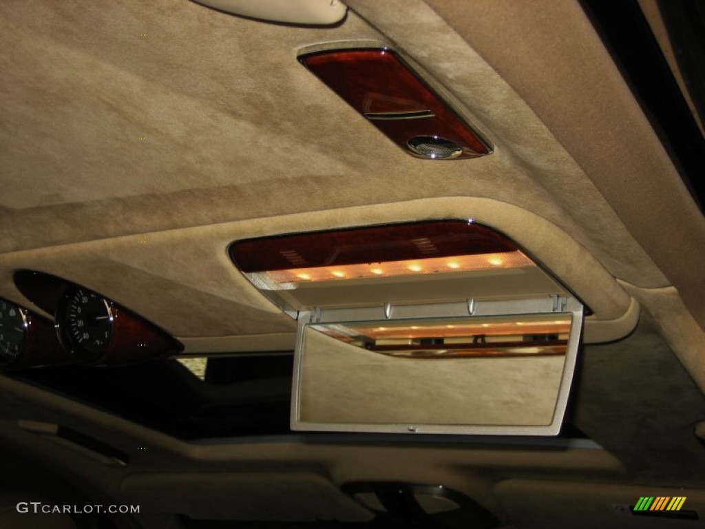 2004 57  - Black / California Beige photo #33