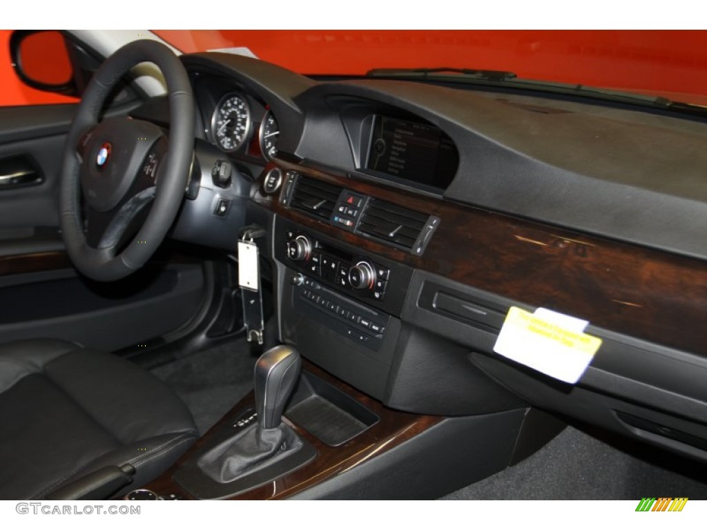 2011 3 Series 335i Sedan - Jet Black / Black Dakota Leather photo #16