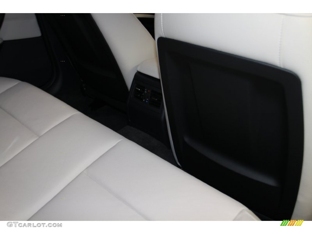 2011 3 Series 328i Sedan - Deep Sea Blue Metallic / Oyster/Black Dakota Leather photo #11