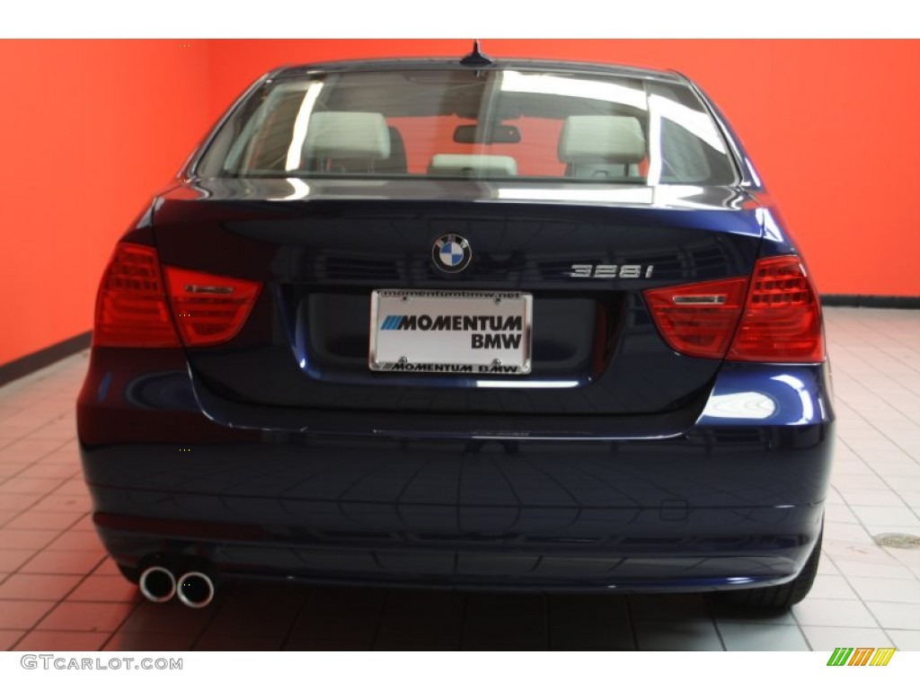 2011 3 Series 328i Sedan - Deep Sea Blue Metallic / Oyster/Black Dakota Leather photo #17