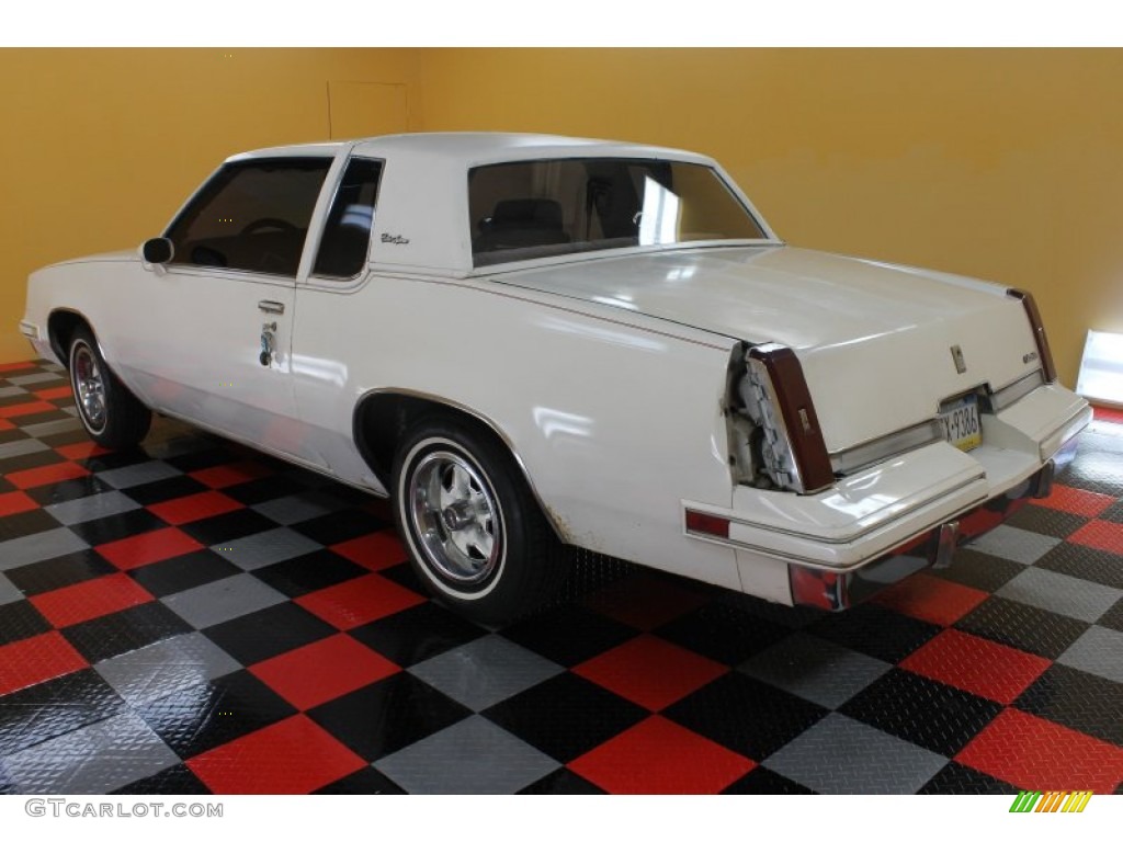 1985 Cutlass Supreme Coupe - White / Dark Red photo #3