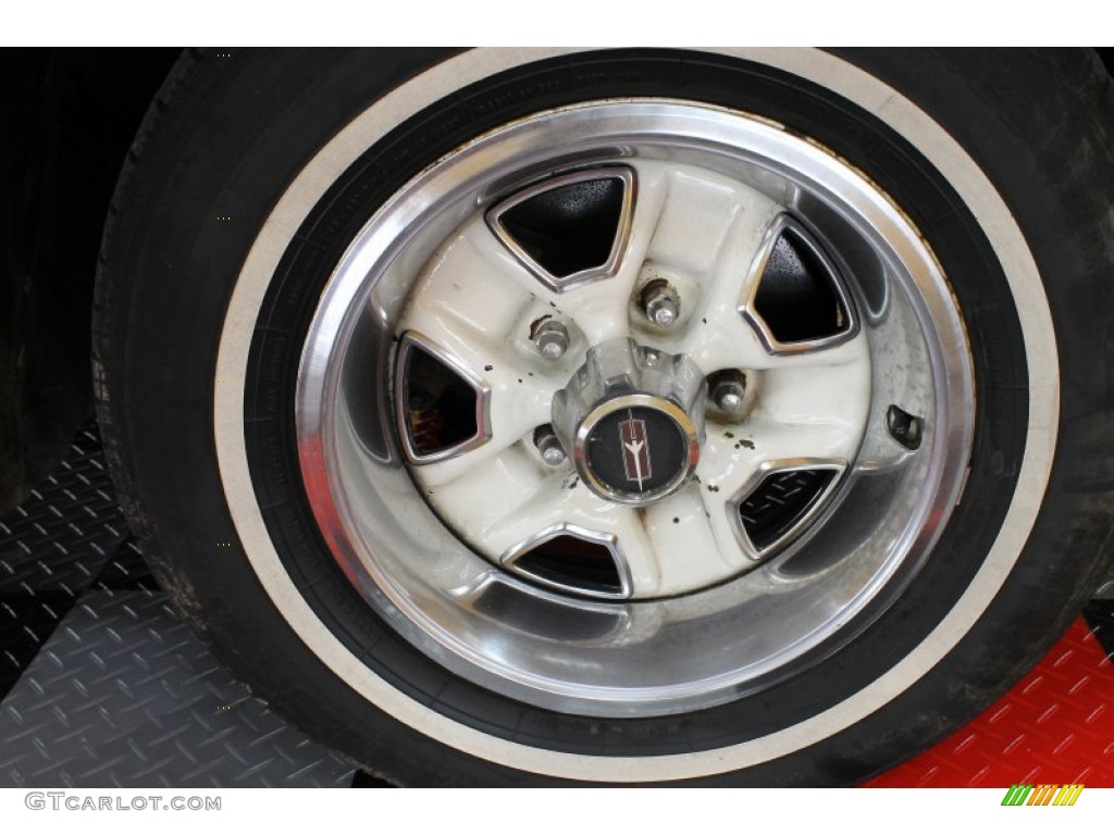 1985 Cutlass Supreme Coupe - White / Dark Red photo #11