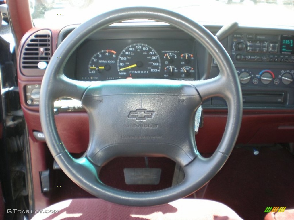 1995 Chevrolet C/K C1500 Extended Cab Burgundy Steering Wheel Photo #52482974