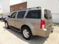 Granite Metallic - Pathfinder LE 4x4 Photo No. 10