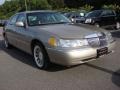 2001 Silver Frost Metallic Lincoln Town Car Signature  photo #7