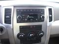 Stone White - Grand Cherokee Laredo Photo No. 17