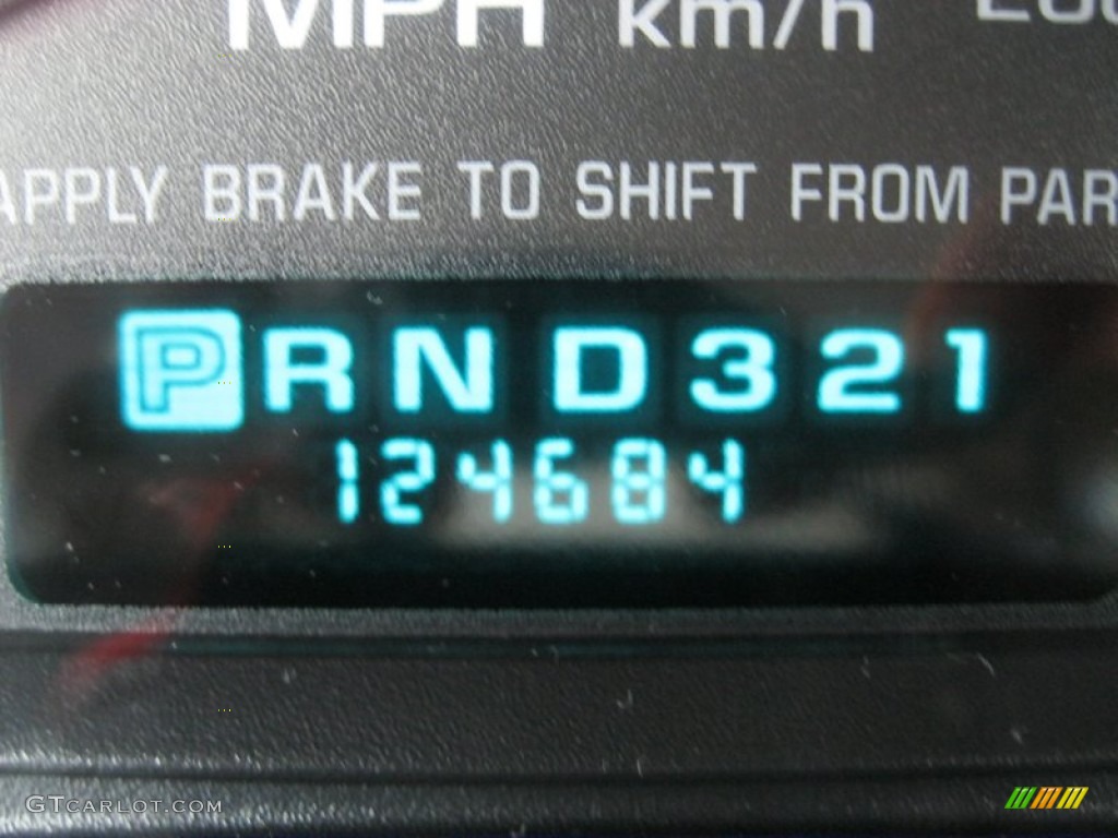 2004 Impala  - White / Medium Gray photo #3