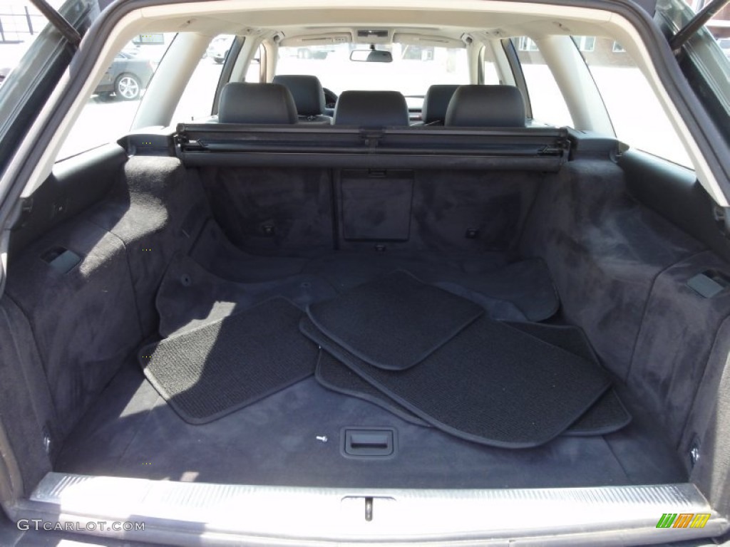2004 Audi Allroad 2.7T quattro Avant Trunk Photo #52488290