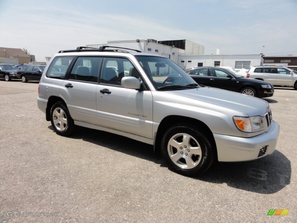 Platinum Silver Metallic 2002 Subaru Forester 2.5 S Exterior Photo #52488722