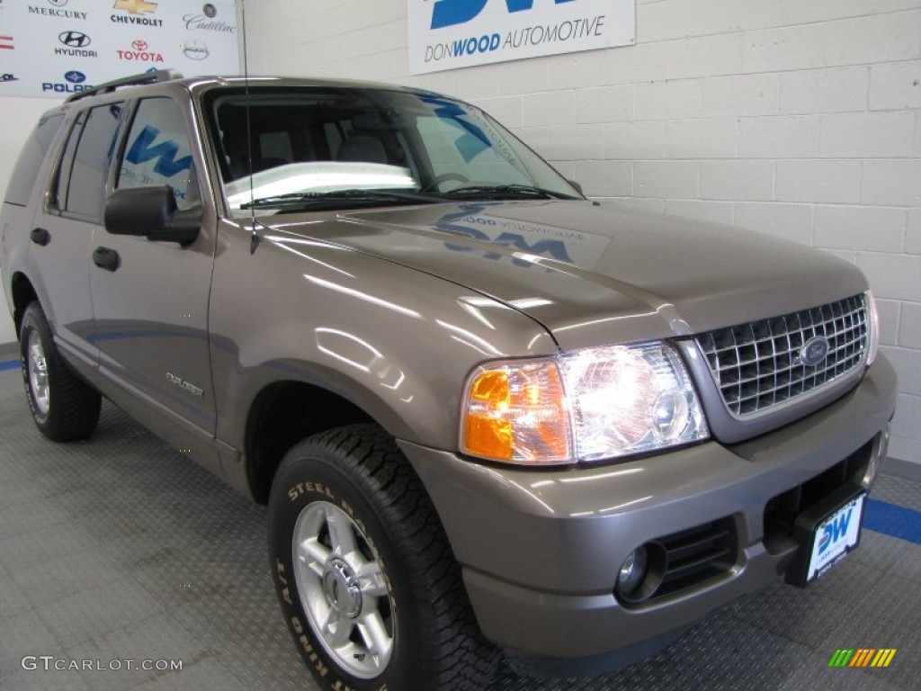 2004 Explorer XLT 4x4 - Mineral Grey Metallic / Graphite photo #1