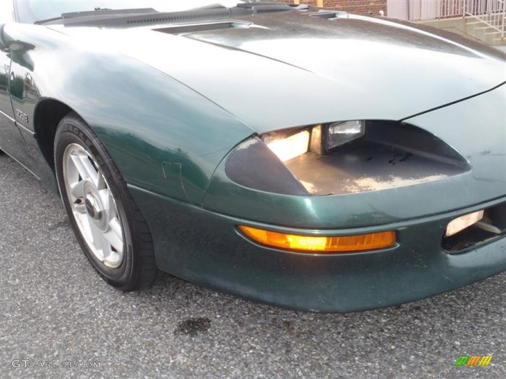 1996 Camaro Z28 Coupe - Polo Green Metallic / Gray photo #15