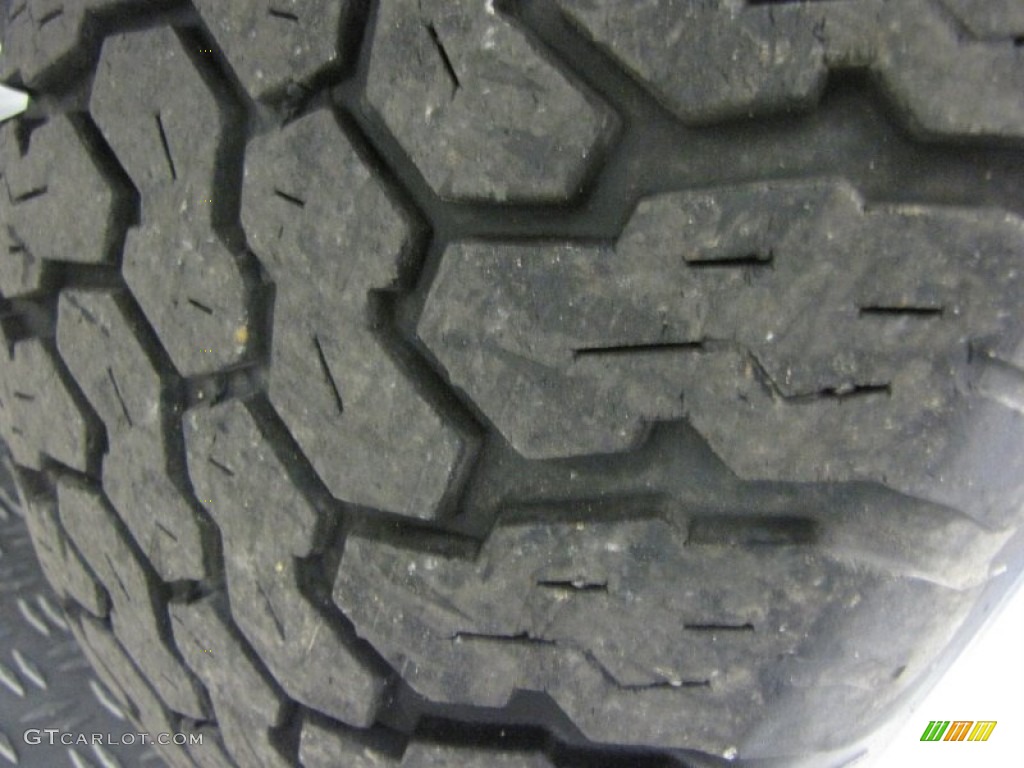 2004 Explorer XLT 4x4 - Mineral Grey Metallic / Graphite photo #20