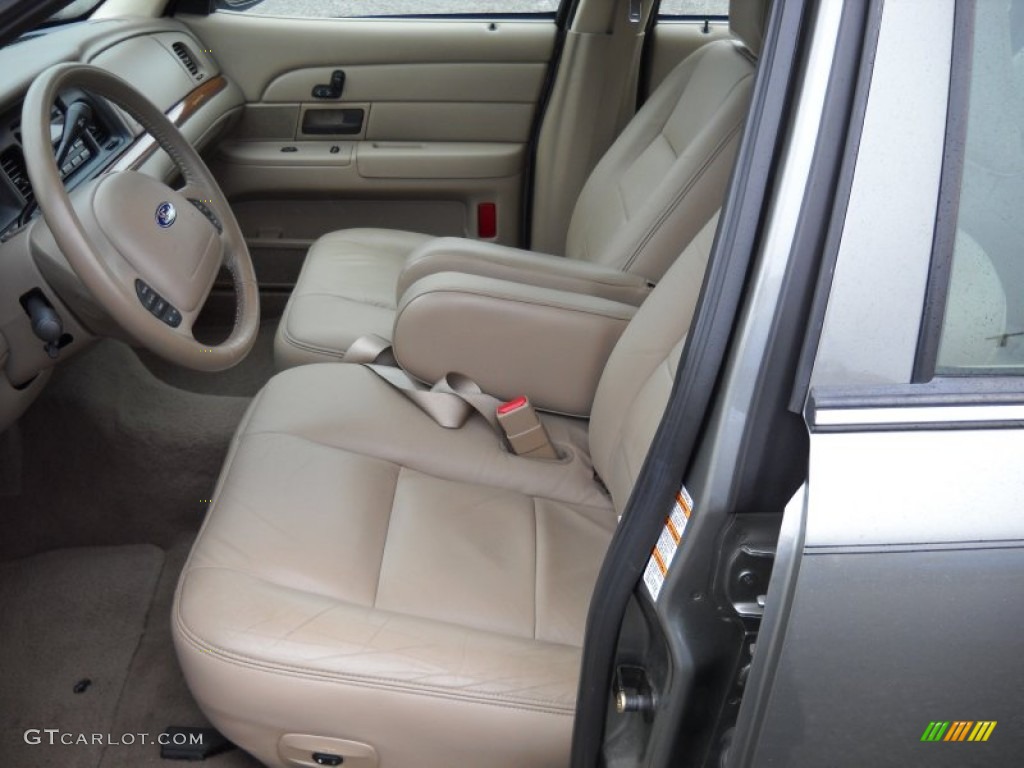 Medium Parchment Interior 2004 Ford Crown Victoria LX Photo #52496030