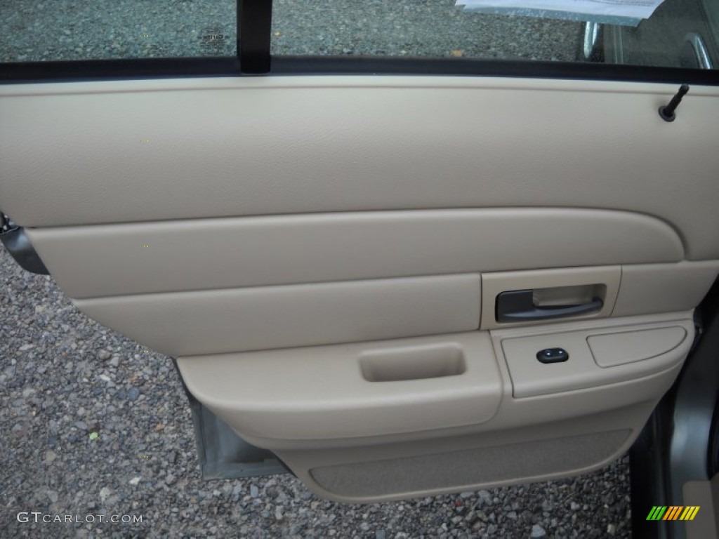 2004 Ford Crown Victoria LX Medium Parchment Door Panel Photo #52496060