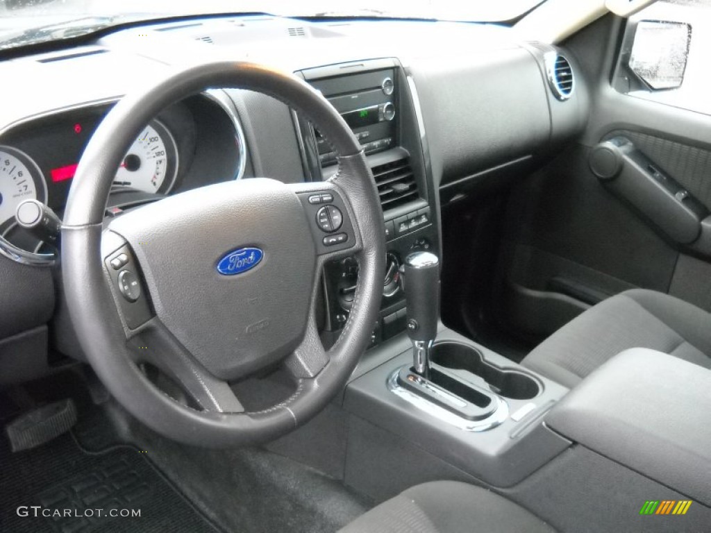 2010 Ford Explorer Sport Trac XLT 4x4 Charcoal Black Dashboard Photo #52496345