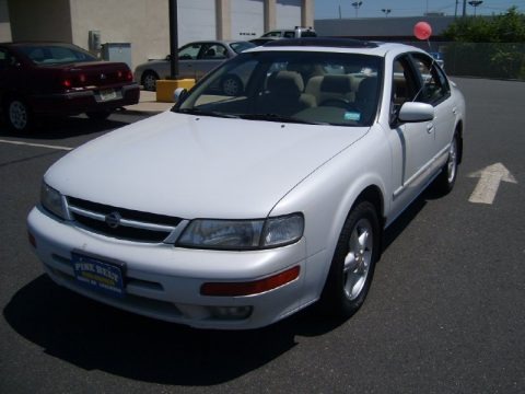 1998 Nissan Maxima  Data, Info and Specs