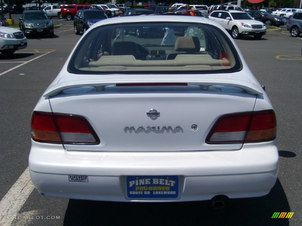 1998 Maxima  - Arctic White Pearl Metallic / Beige photo #5