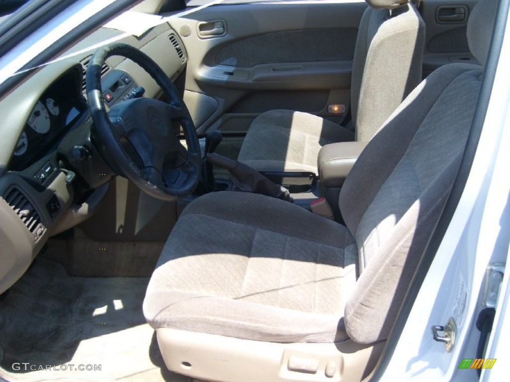 1998 Maxima  - Arctic White Pearl Metallic / Beige photo #10