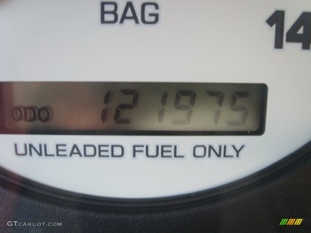 1998 Maxima  - Arctic White Pearl Metallic / Beige photo #14