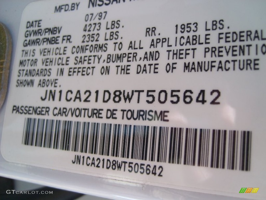 1998 Maxima  - Arctic White Pearl Metallic / Beige photo #15