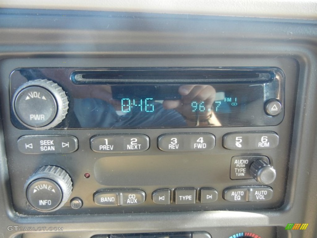 2006 GMC Yukon XL SLT Controls Photo #52501047