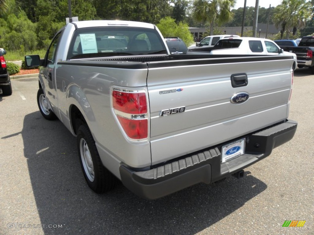 2010 F150 XL Regular Cab - Sterling Grey Metallic / Medium Stone photo #12