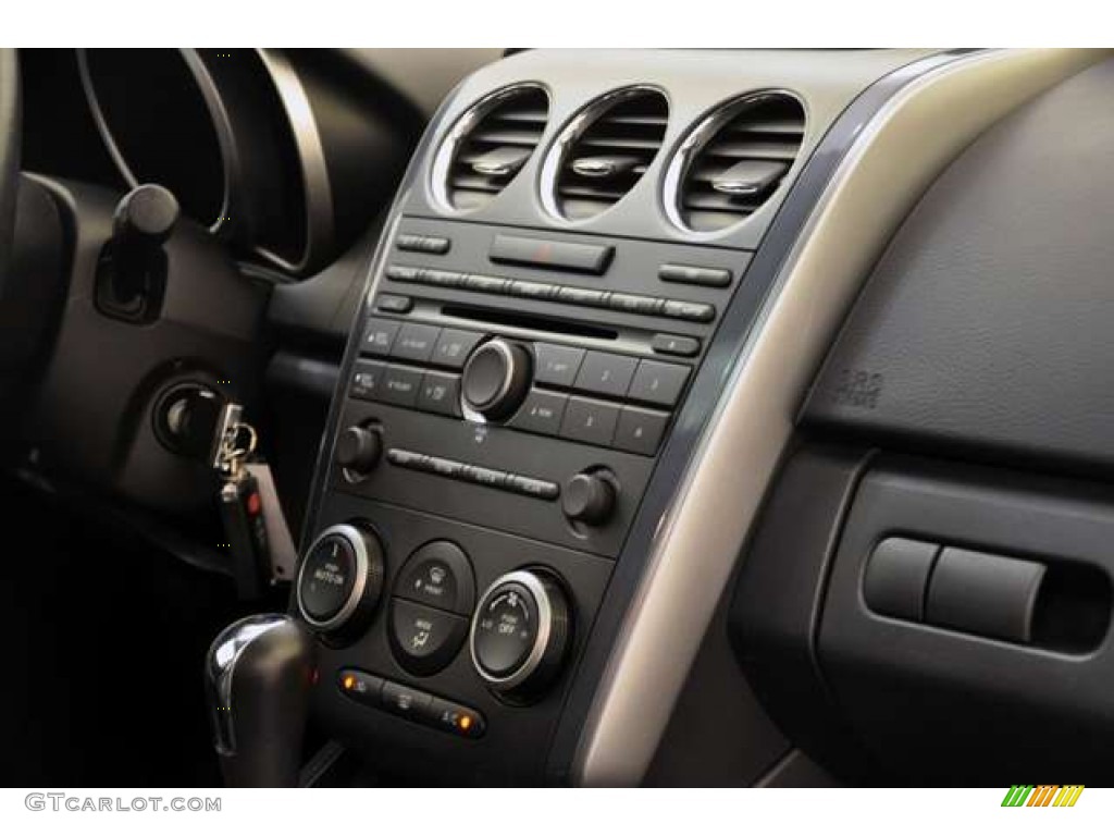 2010 Mazda CX-7 s Touring AWD Controls Photo #52502319