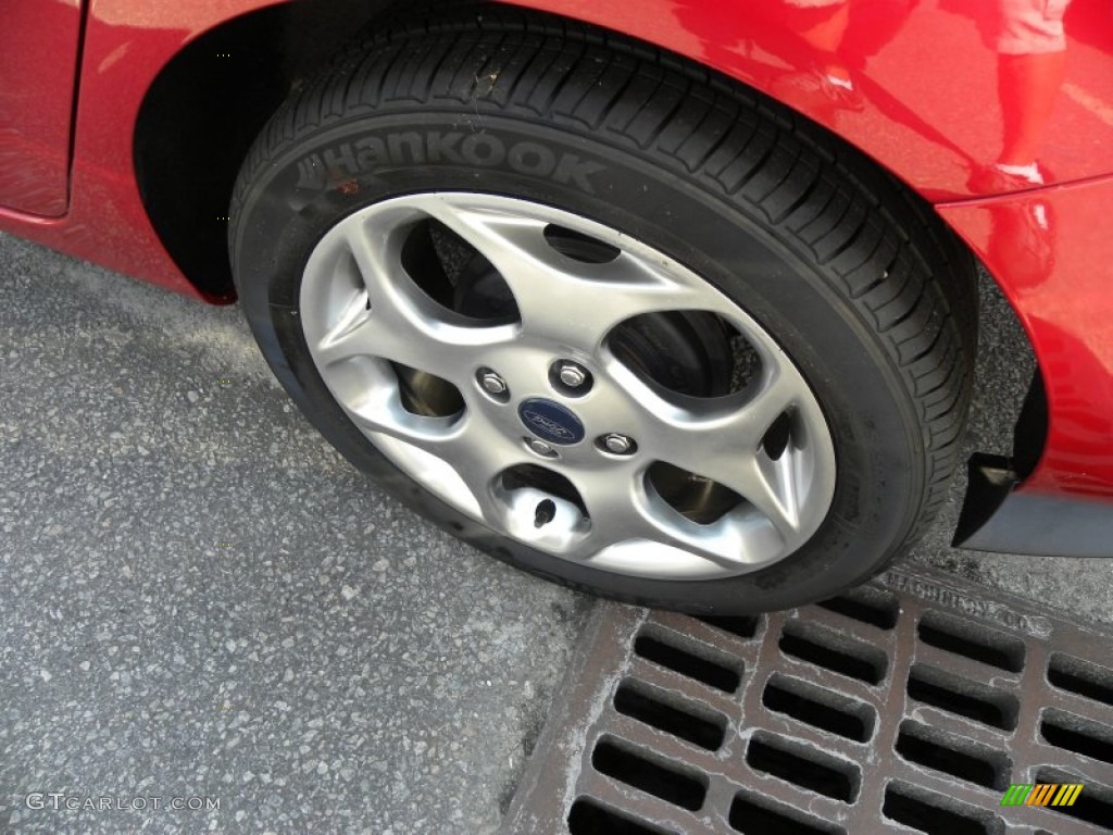 2011 Ford Fiesta SEL Sedan Wheel Photo #52503621