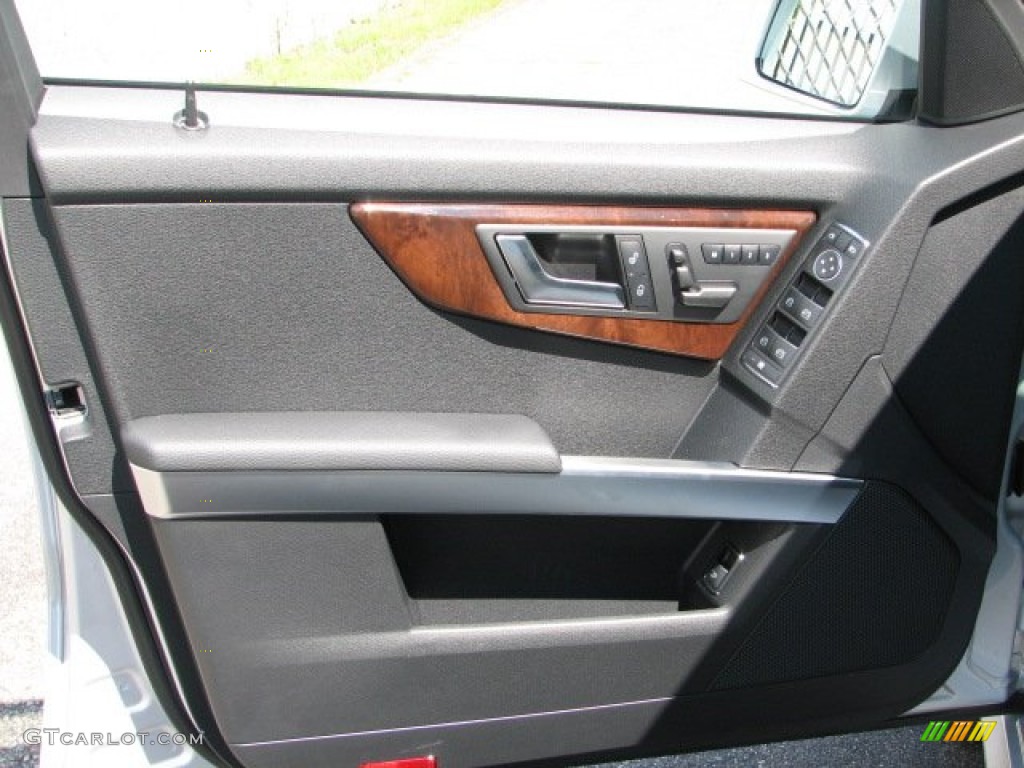 2012 Mercedes-Benz GLK 350 4Matic Black Door Panel Photo #52503852