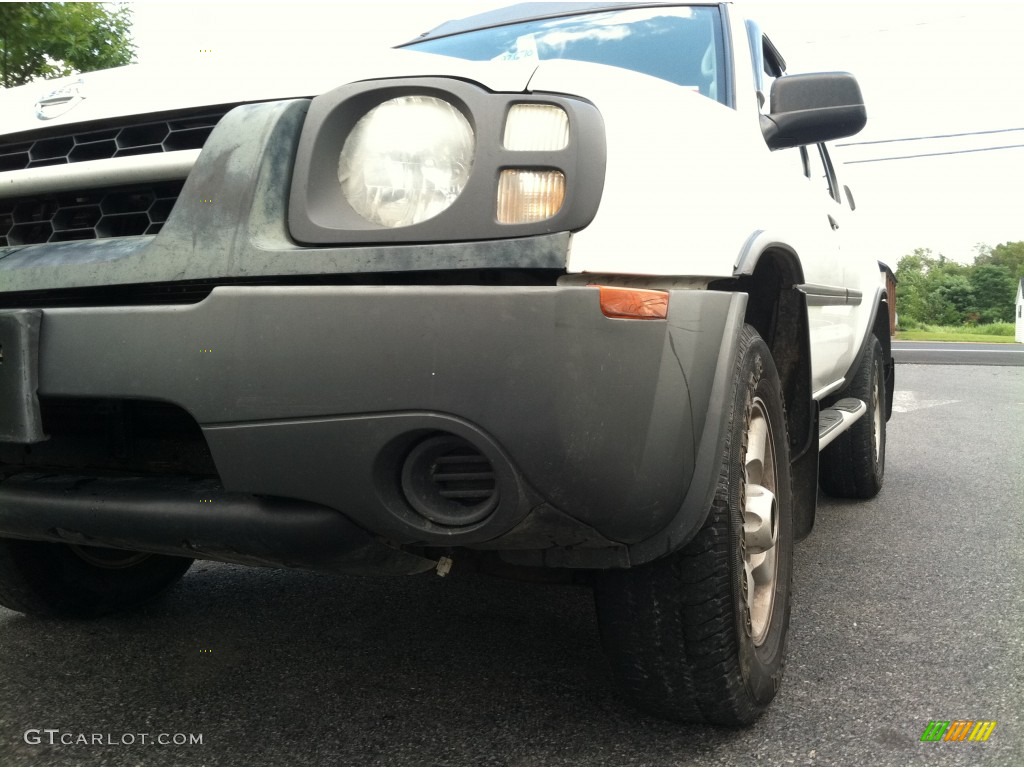 2002 Xterra SE V6 4x4 - Cloud White / Gray Celadon photo #2