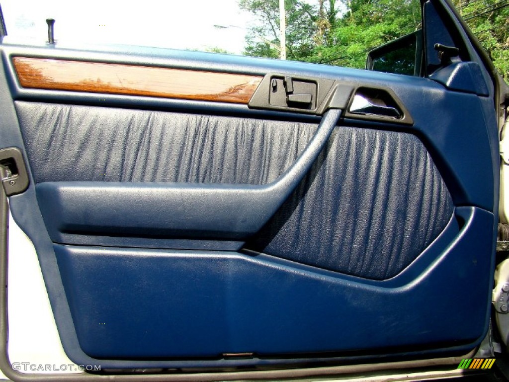 1990 E Class 300 D Sedan - Astro Silver Metallic / Blue photo #26