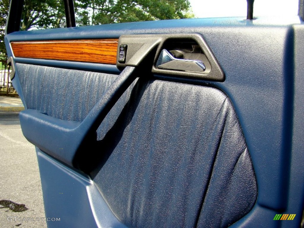 1990 E Class 300 D Sedan - Astro Silver Metallic / Blue photo #29
