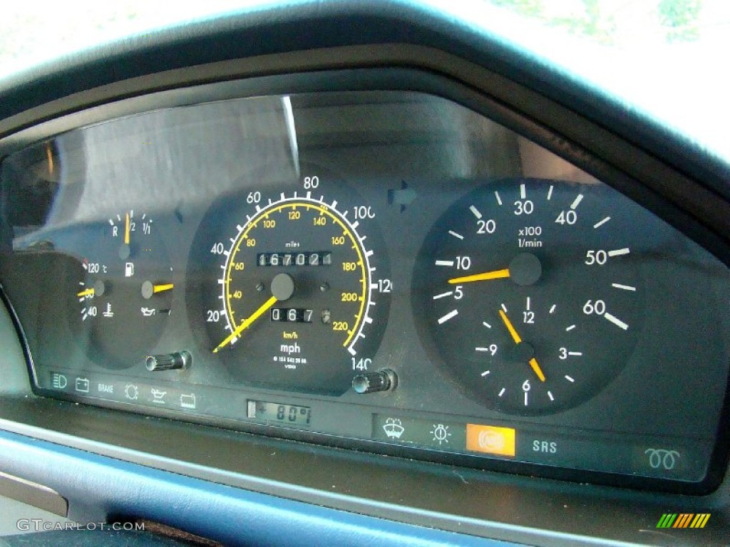 1990 Mercedes-Benz E Class 300 D Sedan Gauges Photo #52505211