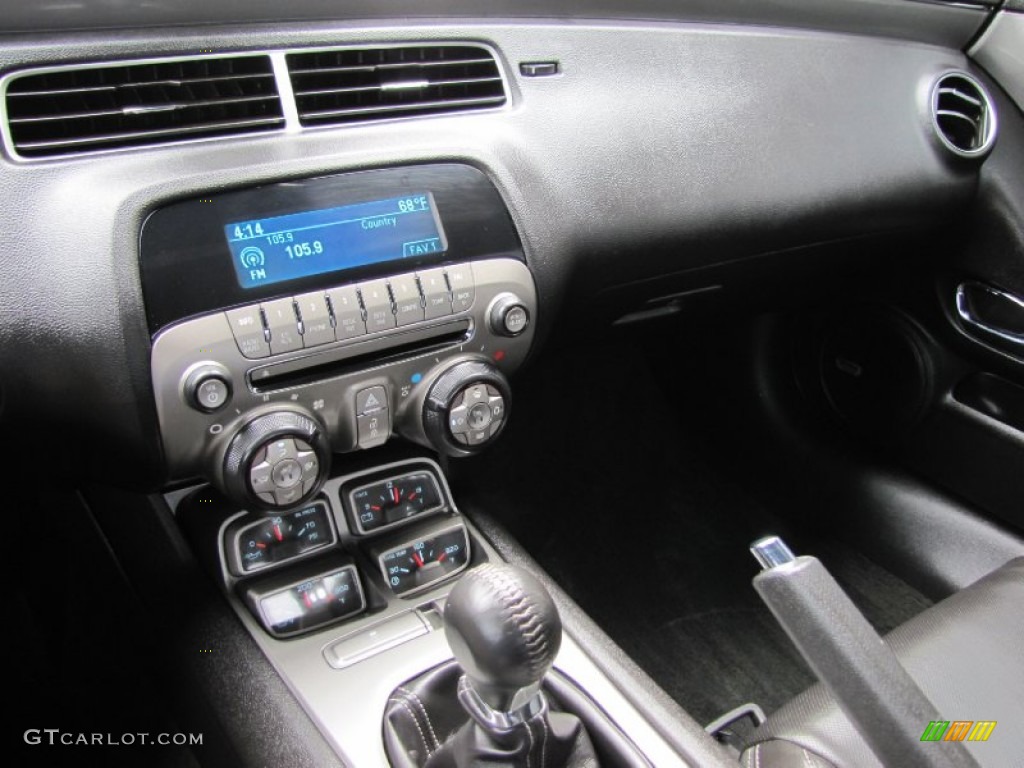 2010 Chevrolet Camaro SS/RS Coupe Controls Photo #52505756