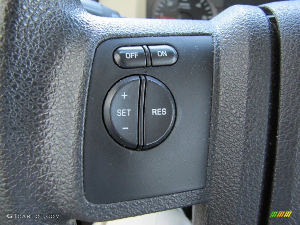 2008 Ford F250 Super Duty XLT Crew Cab 4x4 Controls Photo #52506717