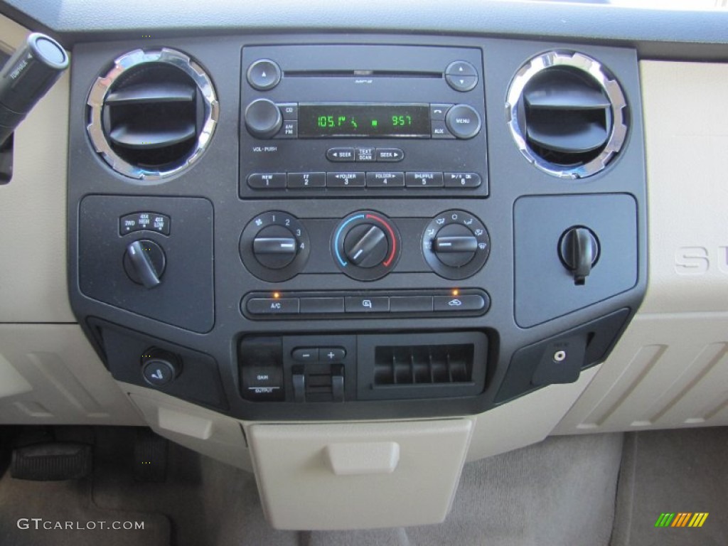 2008 Ford F250 Super Duty XLT Crew Cab 4x4 Controls Photo #52506831