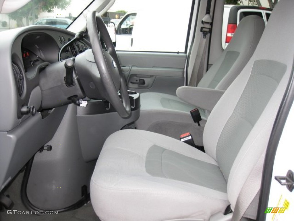 2007 E Series Van E150 Passenger - Oxford White / Medium Flint Grey photo #10