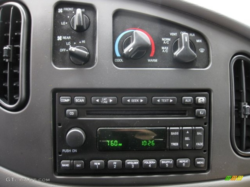 2007 Ford E Series Van E150 Passenger Controls Photo #52507023