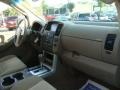 2008 Avalanche White Nissan Pathfinder SE 4x4  photo #29