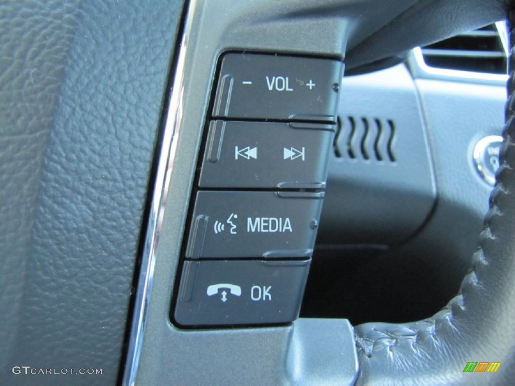 2010 Ford Taurus SEL AWD Controls Photo #52508400