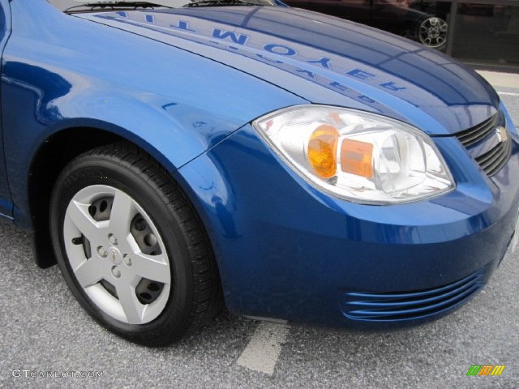 2006 Cobalt LS Sedan - Laser Blue Metallic / Gray photo #4