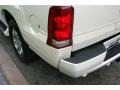 White Diamond - Escalade ESV AWD Photo No. 19