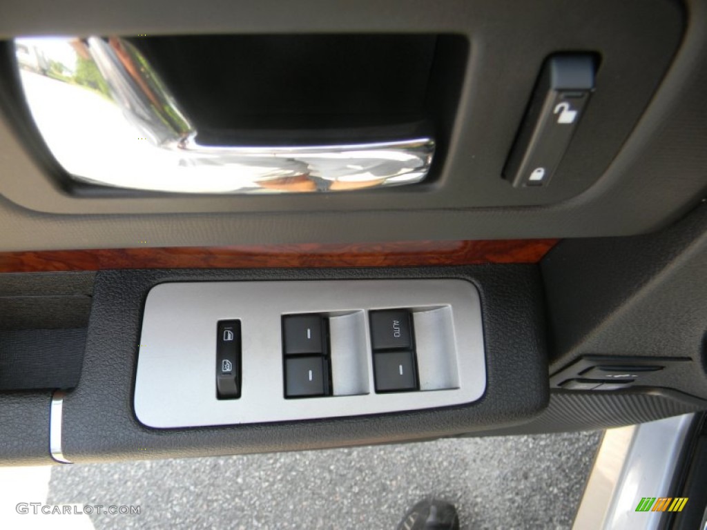 2011 Ford Flex Limited Controls Photo #52516512