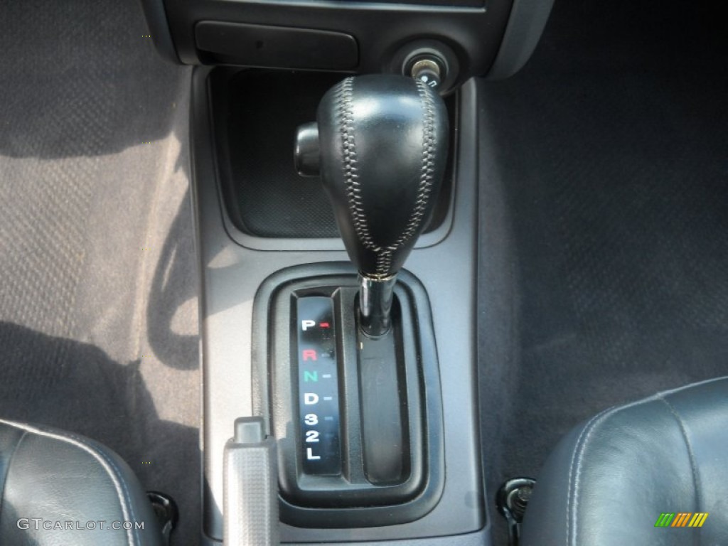 2002 Hyundai Elantra GT Hatchback Transmission Photos