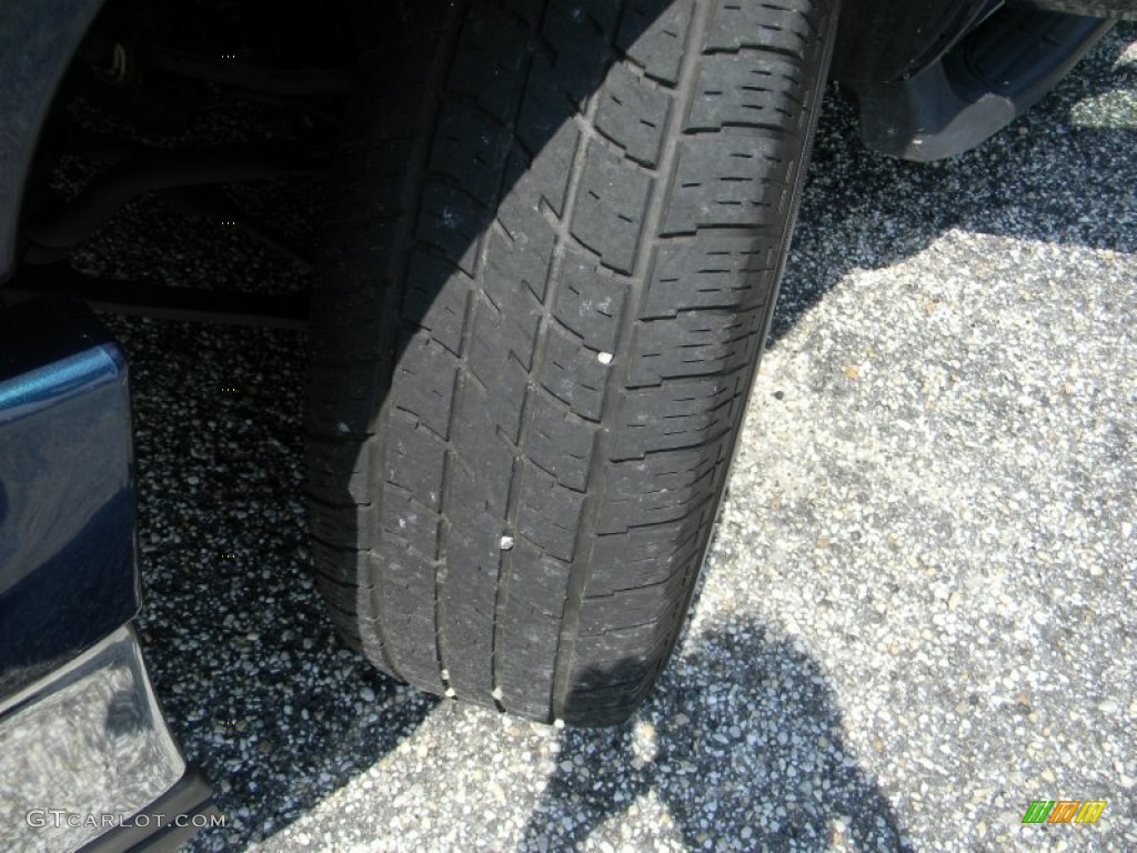 2006 Suburban LT 1500 - Dark Blue Metallic / Gray/Dark Charcoal photo #12