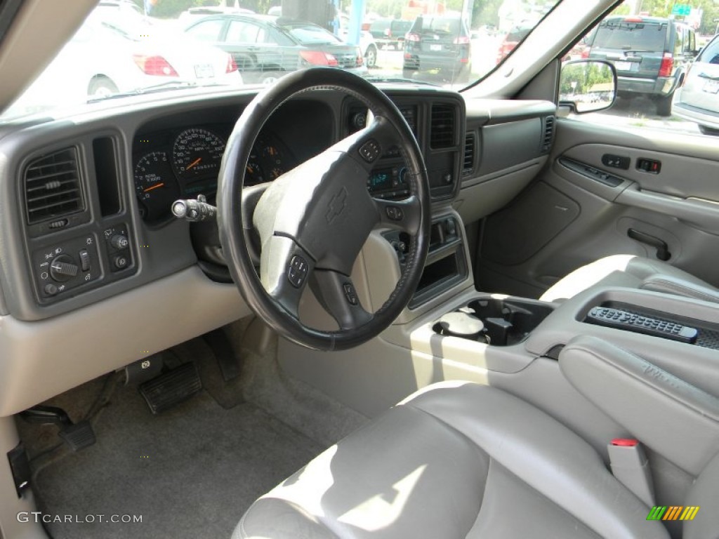 2006 Suburban LT 1500 - Dark Blue Metallic / Gray/Dark Charcoal photo #16