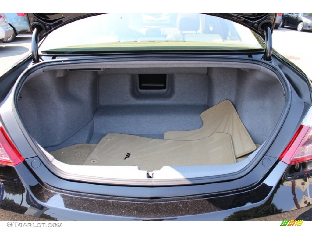 2009 Acura RL 3.7 AWD Sedan Trunk Photo #52518087