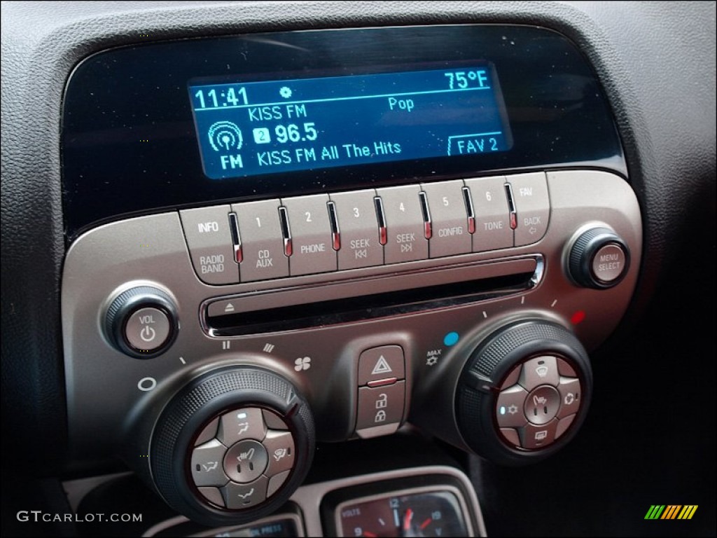 2010 Chevrolet Camaro SS Coupe Controls Photo #52520058