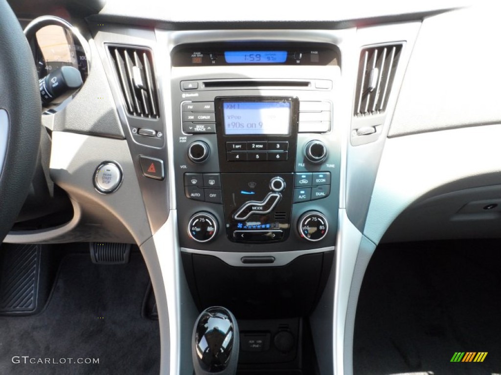 2011 Hyundai Sonata Hybrid Controls Photo #52522728